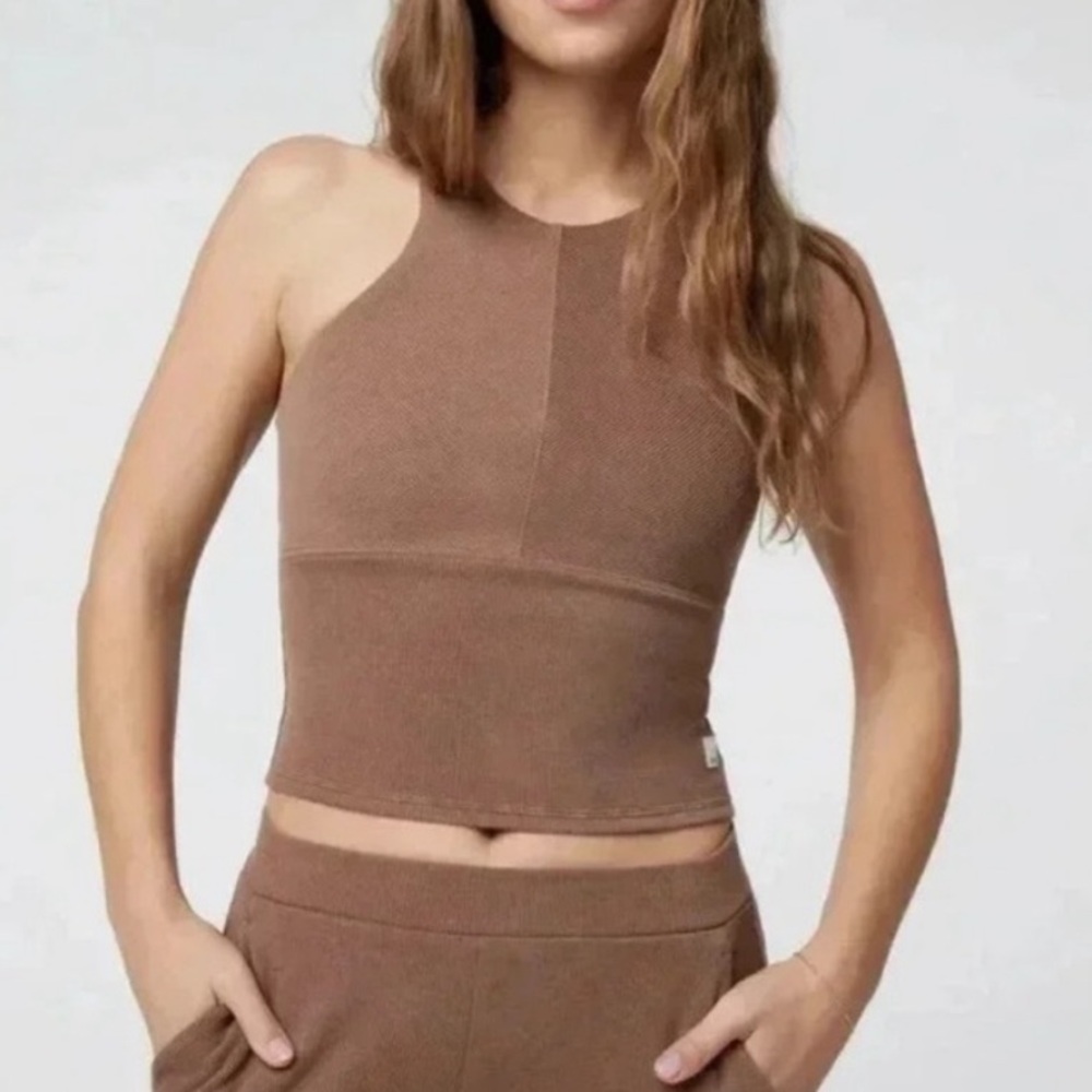 Vuori Aston Rib Crop Top
